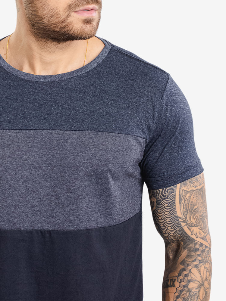 Camiseta-Masculina-Recortes-Listrados---Cinza