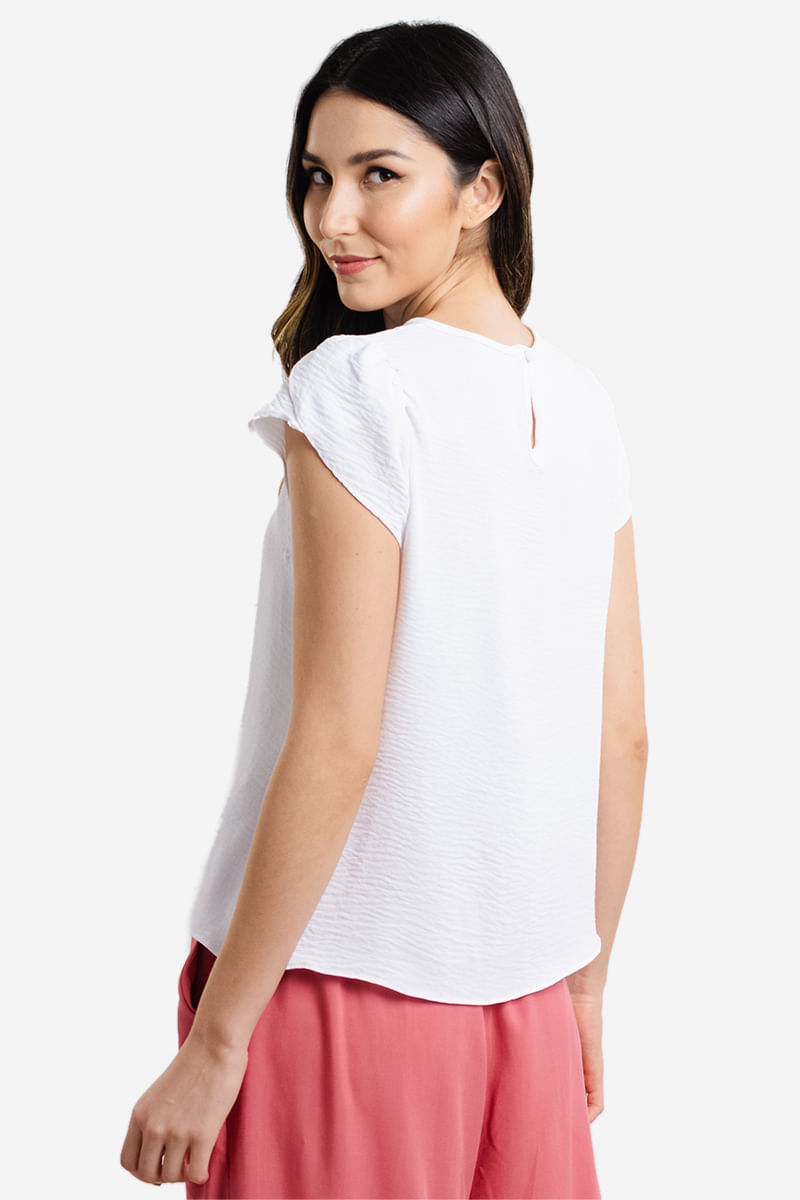 Blusa-Feminina-com-Abertura-Costas