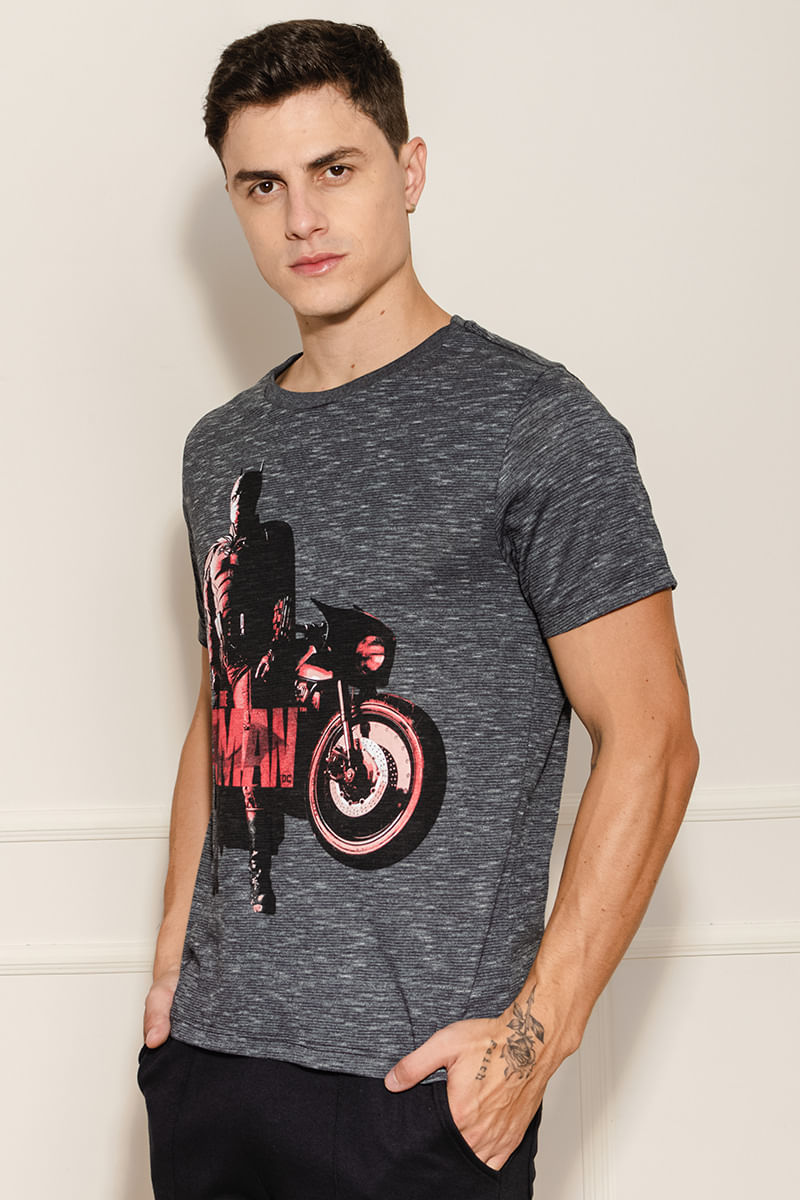 Camiseta-Masculina-Batman-Moto