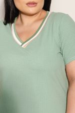 Blusa-Feminina-Plus-Size-Gola-V