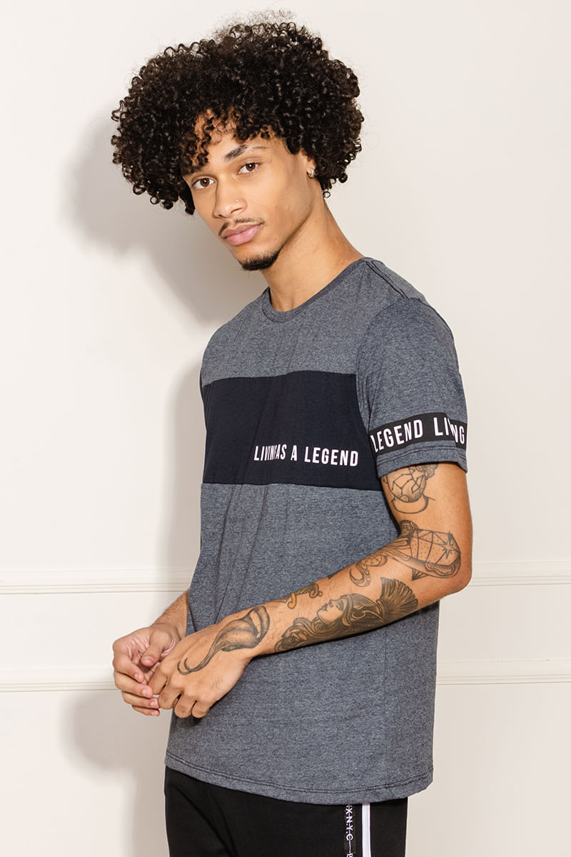 Camiseta-Masculina-Living-As-A-Legend