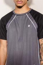 Camiseta-Masculina-Detalhe-Neon