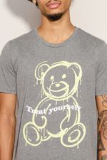 Camiseta-Masculina-Urso---Cinza