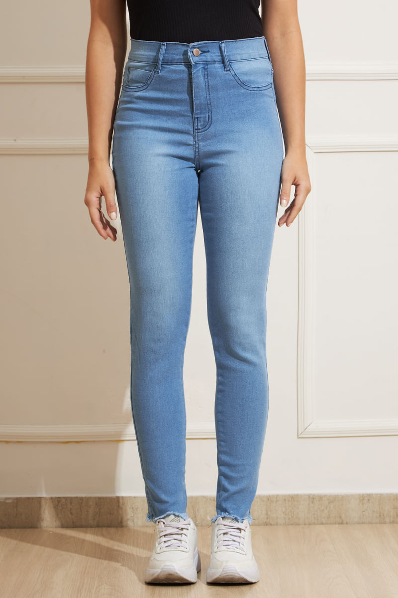3 calças confortáveis femininas que vão fazer você abandonar os jeans –  Calça Thai