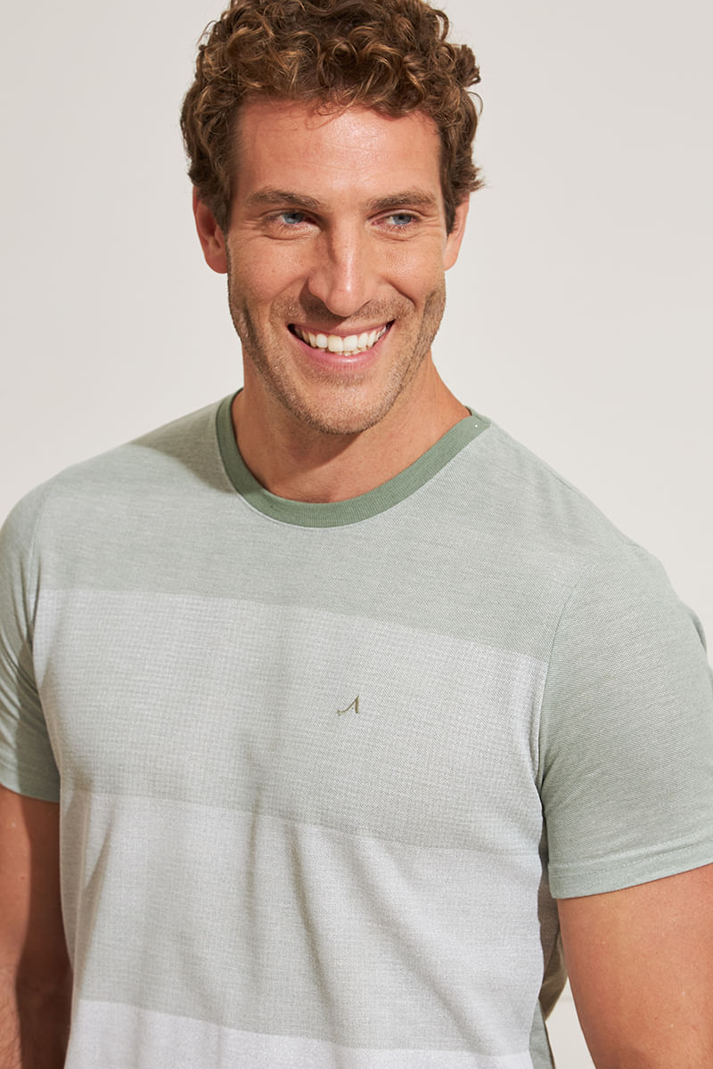 Camiseta-Masculina-Listras-Degrade---Verde