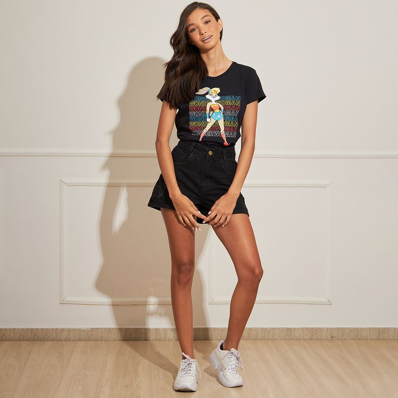 Camiseta-Feminina-Lola-Bunny-Wonder-Woman-