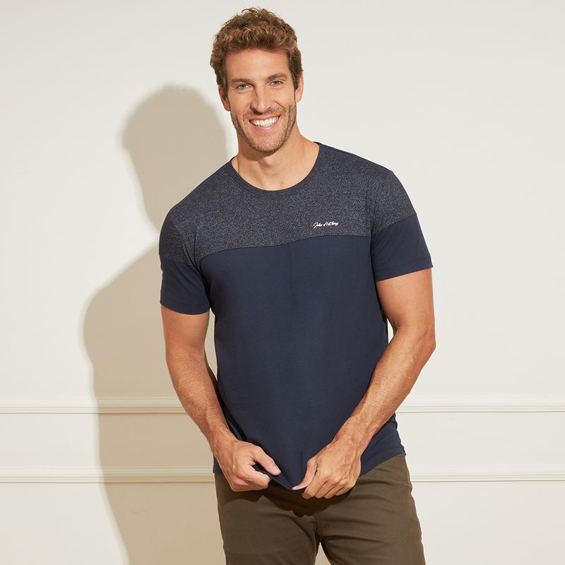 Camiseta-Masculina-Mesclada-Detalhe-Gola