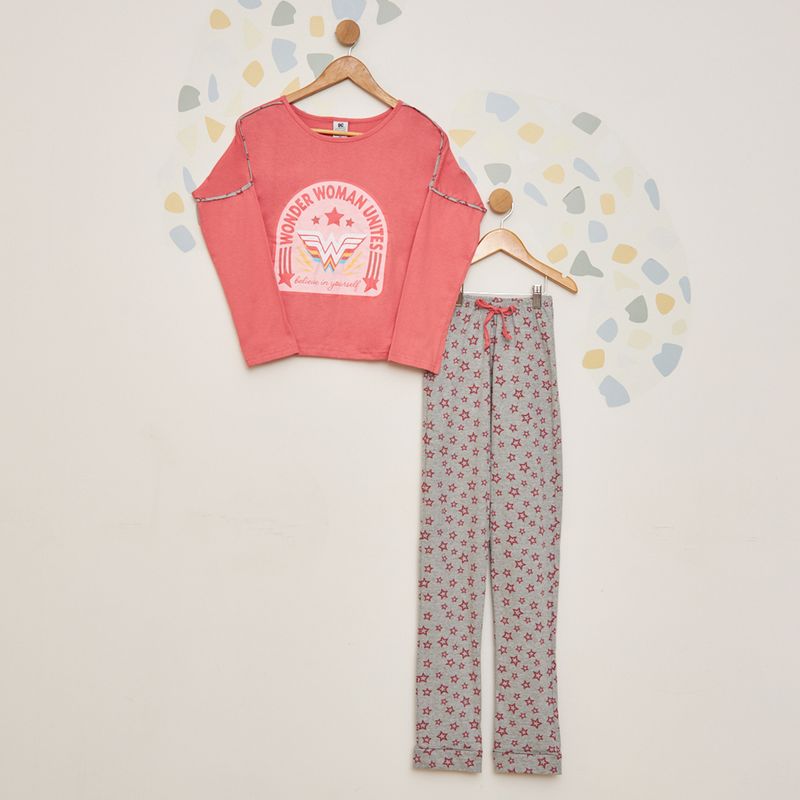 Pijama-Juvenil-Wonder-Woman-Unites