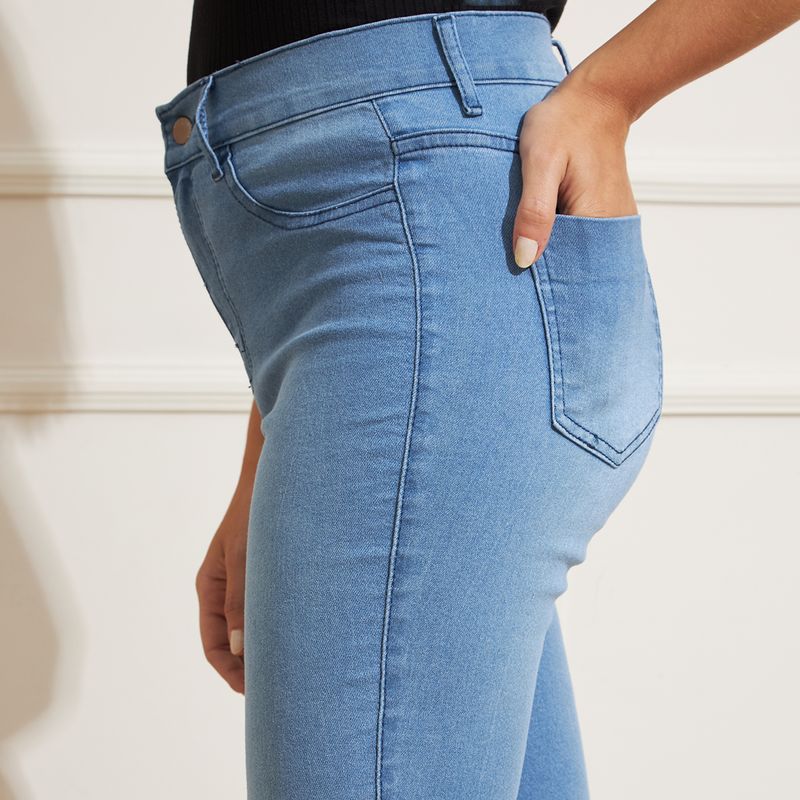 Calca-Feminina-Jeans-Skinny-Barra-Desfiada