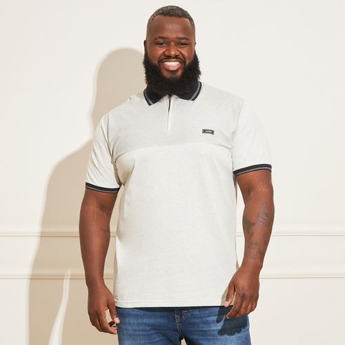 Camisa Polo Masculina Plus Size com Zíper Manga Curta com Barra e Gola em Ribana