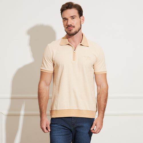 Camisa Polo Masculina Mangas Curtas e Detalhe em Zíper - Bege