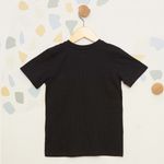 Camiseta-Infantil-com-Estampa-de-Dinossauro-e-Bolso-Contrastante---Preta-1-ao-10
