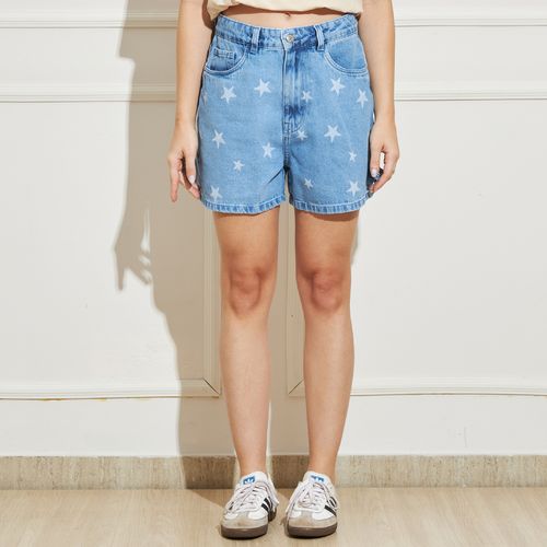 Short Jeans Feminino com detalhe em estrelas