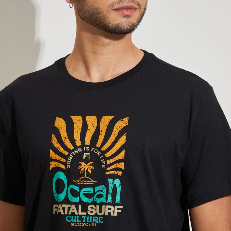 Camiseta-Masculina-Estampa-Ocean-Preta-Fatal