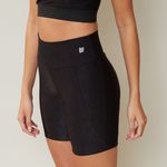 Bermuda-Esportiva-Tecido-Canelado-Com-Bolso-Iron-Wear