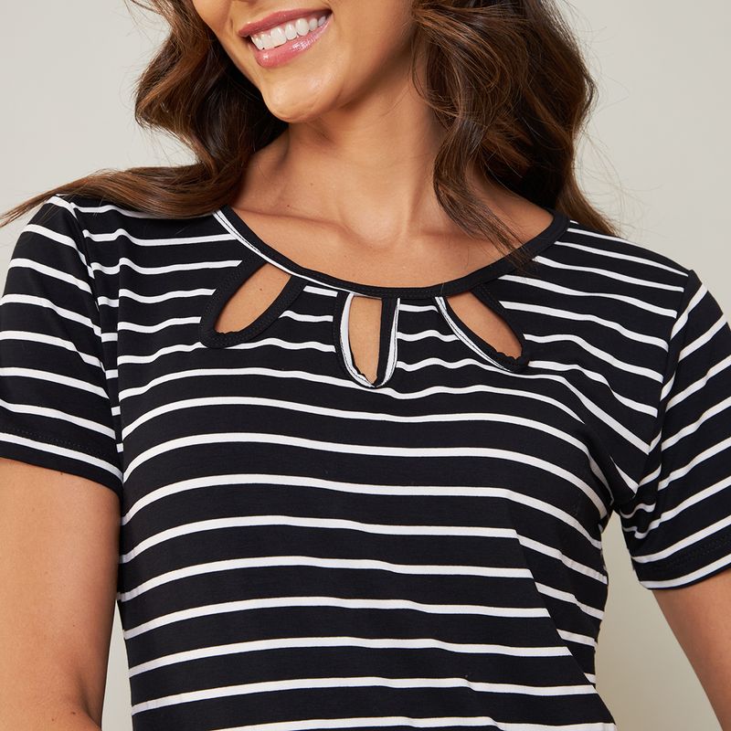 Blusa-Feminina-Listrada-Detalhes-Vazados