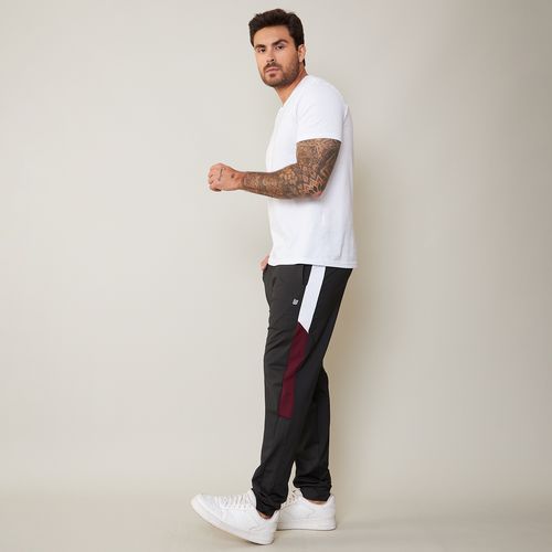 Calça Esportiva Masculina com Recortes Laterais Iron Wear