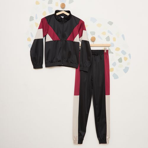 Conjunto Infantil Esportivo Blusa e Calça com Recortes