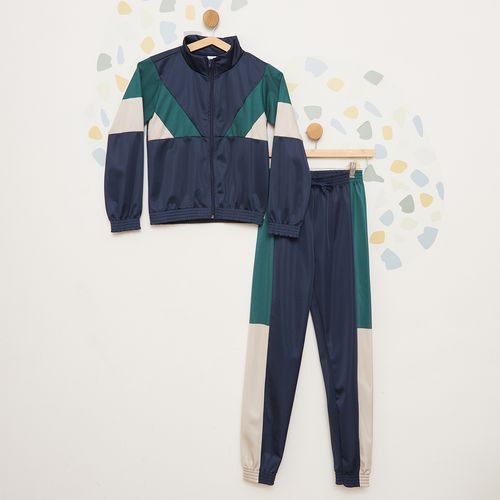 Conjunto Infantil Esportivo Blusa e Calça com Recortes