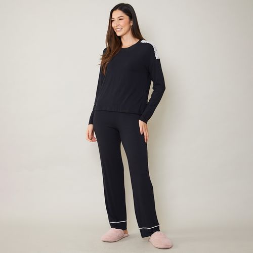 Pijama Feminino Calça e Blusa com Detalhe em Renda Preto